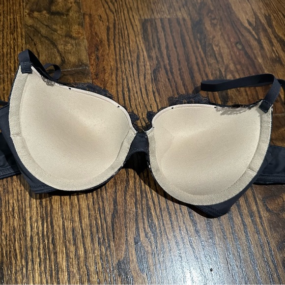 Very Sexy Lace Push Up Bra - Picture 4 of 6